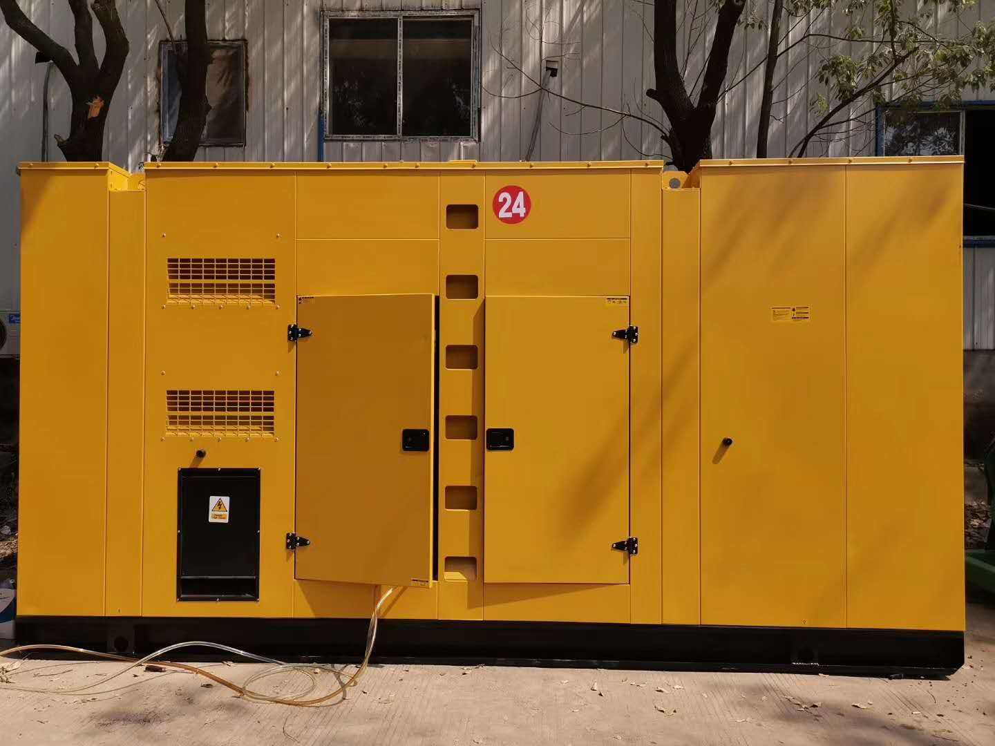通化租赁发电机-国产柴油发电机油耗的奥秘
